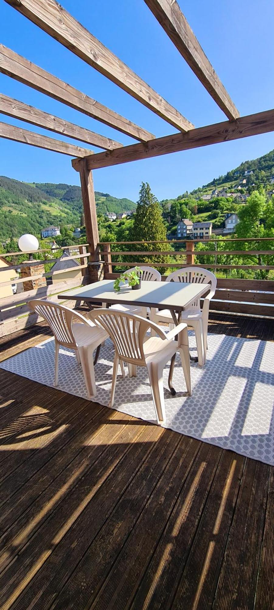 Residence Goelia Les Gorges De La Truyere Entraygues-sur-Truyère Екстериор снимка