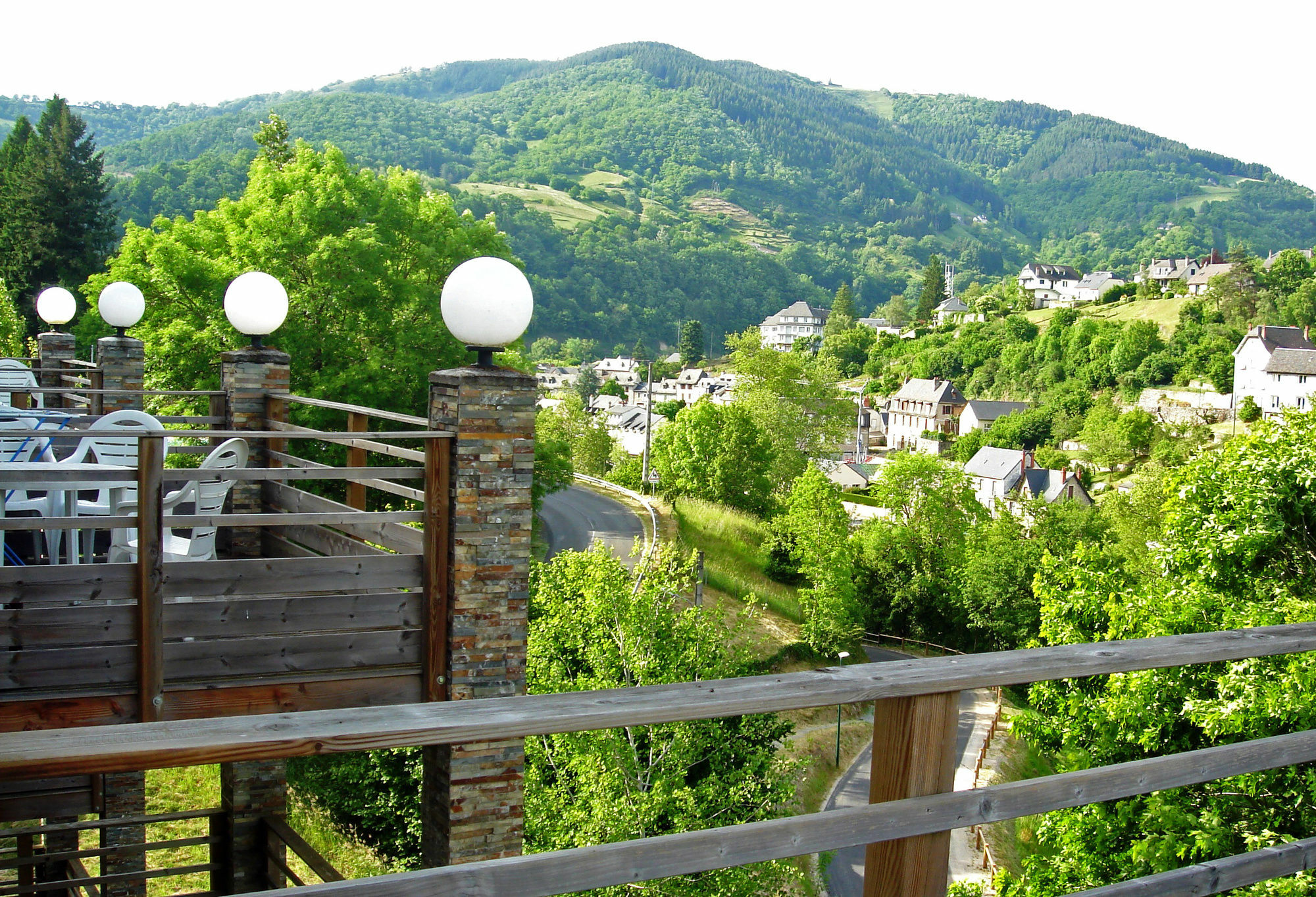 Residence Goelia Les Gorges De La Truyere Entraygues-sur-Truyère Екстериор снимка